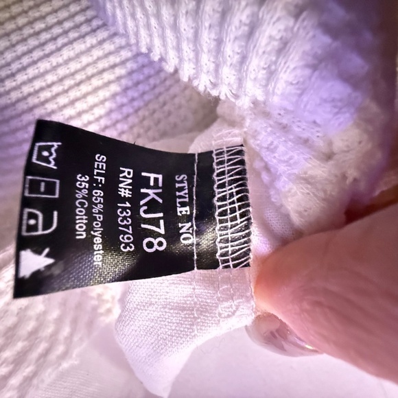 POL WhiteCropped thermal jacket NWOT - Picture 9 of 9